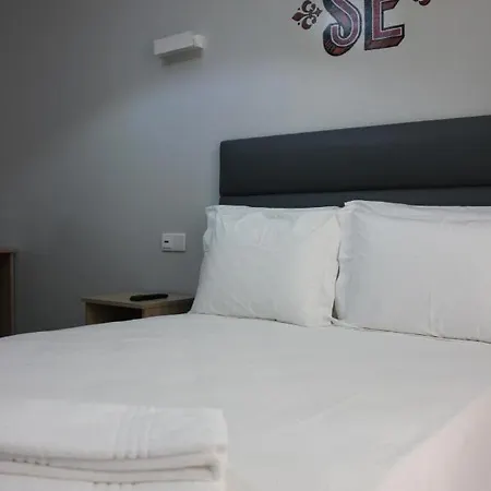 O Eletrico Guesthouse-2
